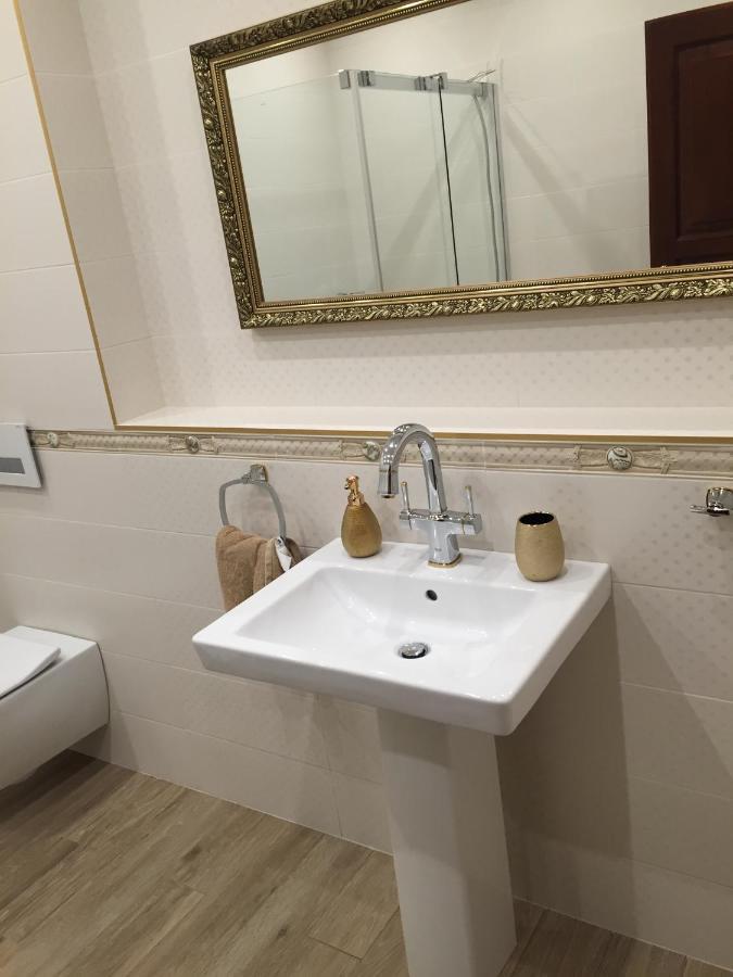 Apartman Pri Lyceu Banska Stiavnica Luaran gambar